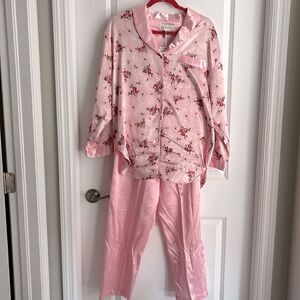 Rebecca Lynn Vintage Silky Pajama Set Pink Floral Top Pink Elastic Waist Pants